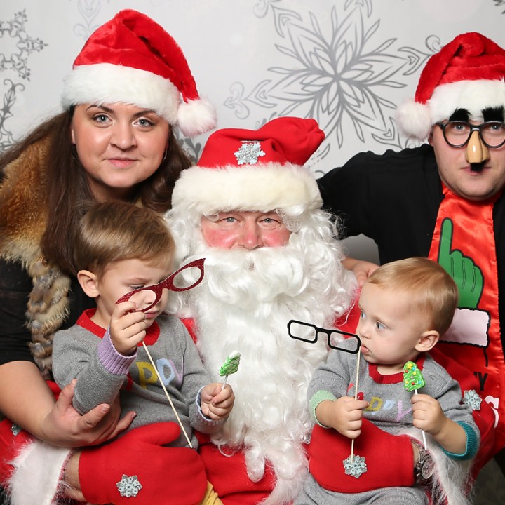 Winter Holiday Photo Booth